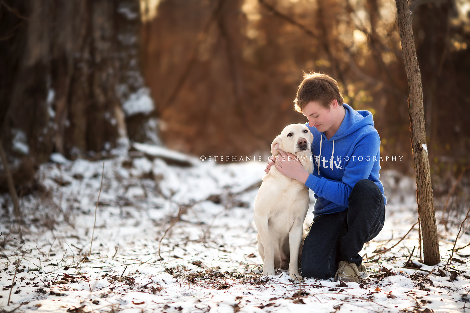 coppage ellis senior boy armorel high school forest snow labrador dog southeast missouri photographer stephanie greenwell