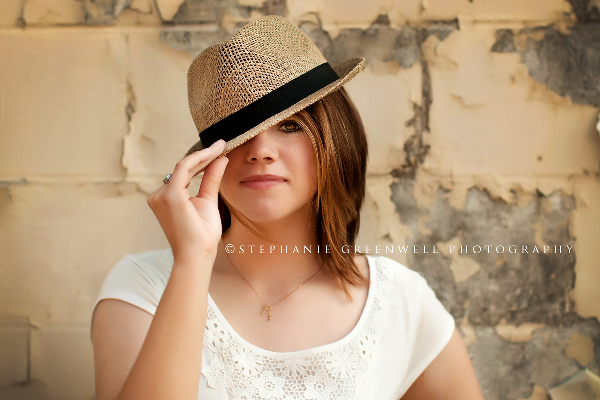 hannah baylor delta c-7 deering senior hat southeast missouri senior photographer stephanie greenwell