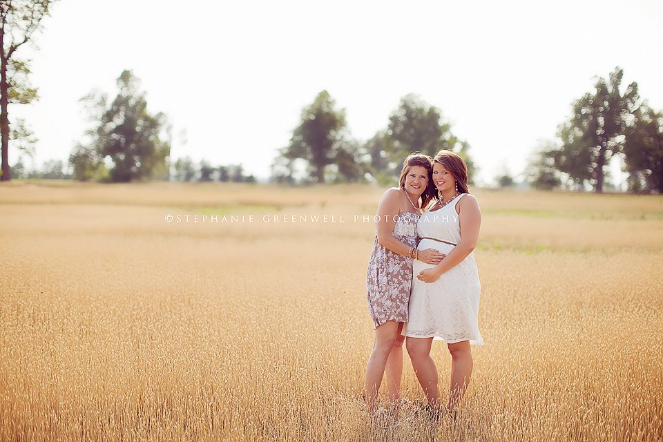 mom and daughter wheat field maternity pregnancy