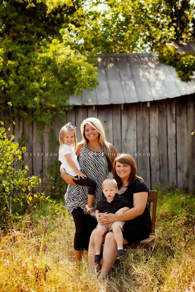 mott bunch sisters cousins barn hayti missouri stephanie greenwell photography